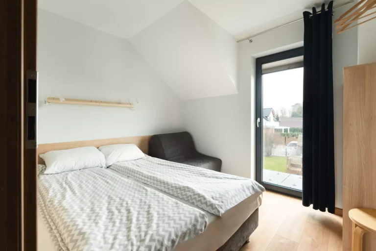 domki-do-wynajecia-w-Debkach-sz3